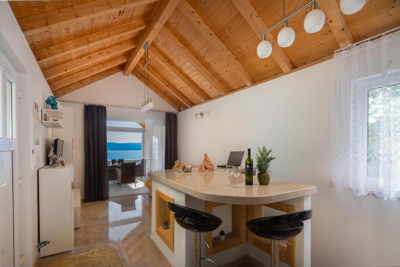 Villa Leoma With Heated Pool Marusici  エクステリア 写真